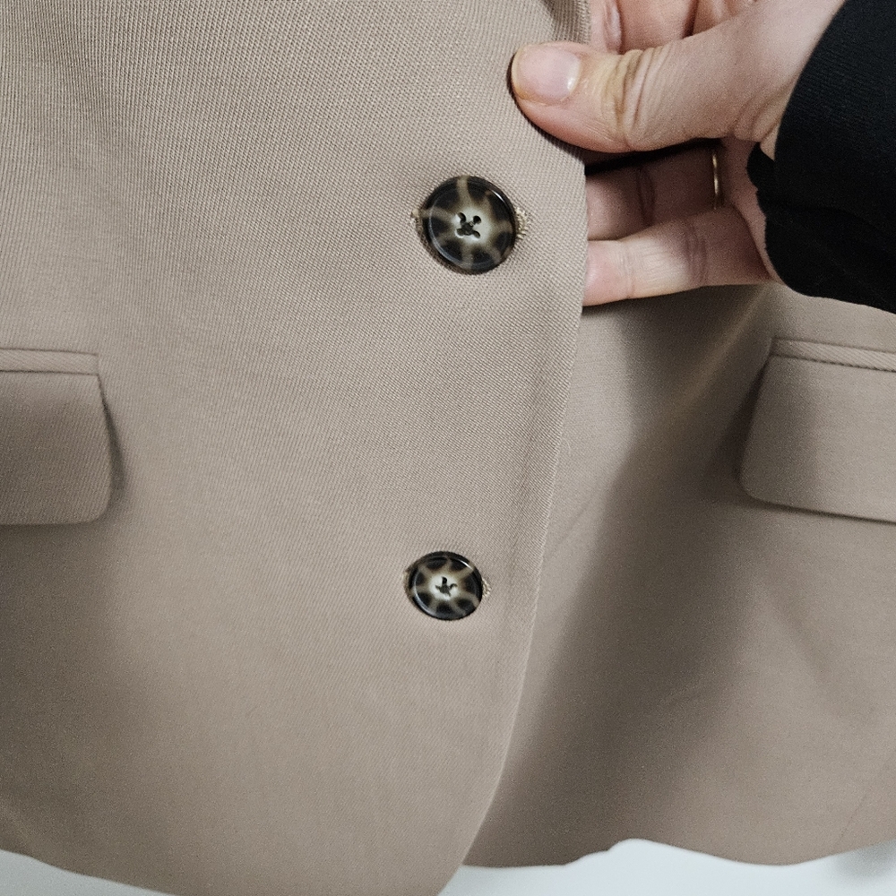 SOLD Aritzia Babaton Vogue Oversized City Wool Blazer Sz 1 S/M Camel - Picture 8 of 16